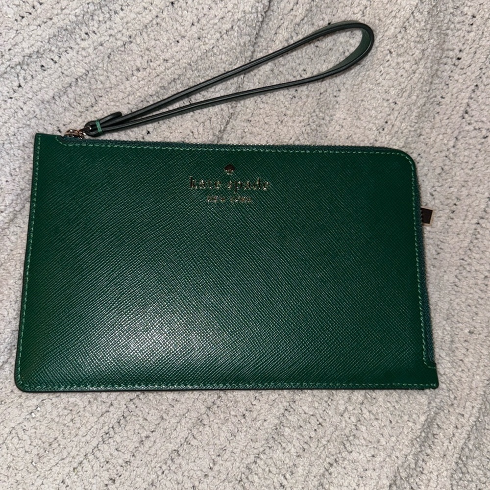 Kate Spade NWOT Green Wristlet - Shiny Gold Hardware -Gold Zipper Pocket on Back